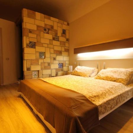 Zyz Holiday Home パレルモ エクステリア 写真